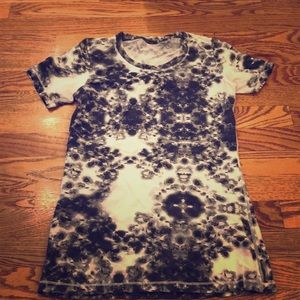 Lululemon grey print athletic T-shirt
